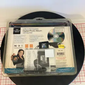 1617289 The Sharper Image 1.4 Inch Digital Photo Album With Keychain Usb 2.0 Rechargeable #2