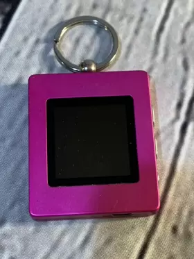1624978 The Sharper Image Pink Purple 1.5 Inch Color Lcd Usb 2.0 Digital Photo Keychain Vtg #2
