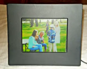 Dpf561se Venturer Model 5.6 Inch Digital Photo Frame - Used