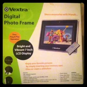 Vextra 076281685823 7-inch Digital Photo Frame
