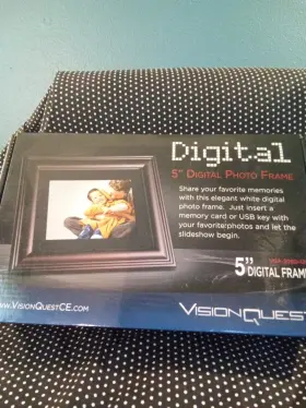 Vision Quest 715622000672 Digital 5 Inch Photo Frame Great