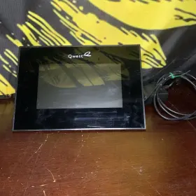Z320-w1 Vphoto Qwest Digital Photo Frame With Power Cord Tested Works Great