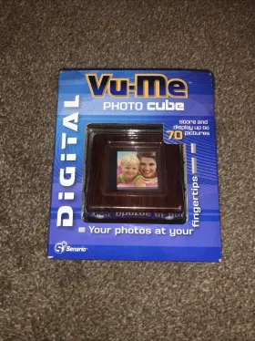 23118 Vu-me New Digital Photo Picture Cube Brown Frame Stores 70 Pictures Msrp 60