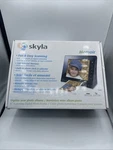 Skyla FS80 Memoir Digital Photo Frame - New In Box. Fixed Price $47.04.