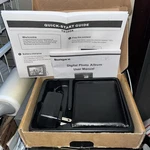 Sungale TD350A 3.5" Digital Picture Frame. Fixed Price $16.99.