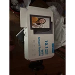 Jee Mak 10.1 Inch Wifi Smart Digital Frame Hd Display Share Photos. Fixed Price $61.75.