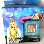 Vintage Disney Hannah Montana Digital Cube Display 70 Photos Brand New. Fixed Price $17.49.