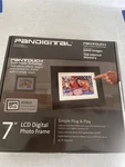 Pandigital PAN7056W01T 7" Picture Frame. Fixed Price $20.00.