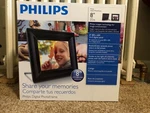 Philips Digital Photo Frame 8" Lcd Model 8FF2FPB. Fixed Price $17.18.