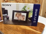 New Sony DPF-D70 7" Digital Photo S-frame Black. Fixed Price $19.99.