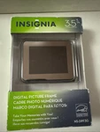 Insignia 3,5 Screen Digital Picture Frame Card Photo Open Box. Fixed Price $15.00.