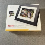 New Kodak Easy Share P730M Digital Photo Frame Touch Border Usb 4000 Pictures. Fixed Price $20.00.
