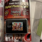 Wallet Pix Digital Credit Card Size Photo Album - As Seen On Tv New Sealed Pkg. Fixed Price $6.88.