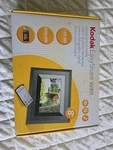 Kodak Easyshare SV811 8" Lcd Digital Photo Frame Remote, Speakers, 128MB. Fixed Price $40.00.