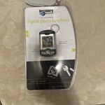 Discovery Channel 1.5 Lcd Screen Digital Photo Keychain 2007 New Sealed Case. Fixed Price $10.00.