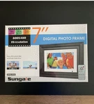 Sungale PF703 7" Lcd Digital Photo Frame, Wall-mountable, Remote, Sd/mmc/ms/xd. Fixed Price $17.99.