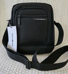Samsonite Classic 2 Rfid Protection Crossbody Bag Sling Black Nwt. Fixed Price $39.99.