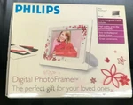 New Philips Digital Photo 7" Lcd Model 7FF1MS - Interchangeable Frames. Fixed Price $14.99.
