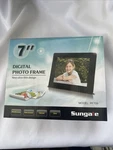 Sungale Inch Digital Desk Photo Frame Ultra Thin Design Model PF709. Fixed Price $13.00.