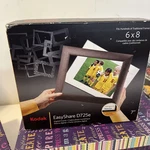 Kodak Easyshare D725 7" Digital Frame. Fixed Price $16.80.