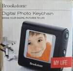 Brookstone Digital Photo Keychain, "my Life" 100 Pics Capacity. New Unused.. Fixed Price $14.00.