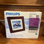 Phillips SPF3480T/G7 Lcd Digital Picture Frame. Fixed Price $6.00.