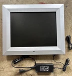 Living Images LI1501 Memory View Plus Digital Picture Video Frame 1GB. Fixed Price $49.99.