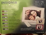 Insignia NS-DPF7WM-09 7" Digital Picture Frame (new Box). Fixed Price $10.50.