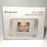 Digital Picture Frame Brookstone My Life Show Photo With 3" Screen White. Fixed Price $19.99.